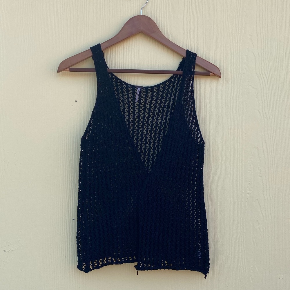 Poof Lace Vest in Black Size S